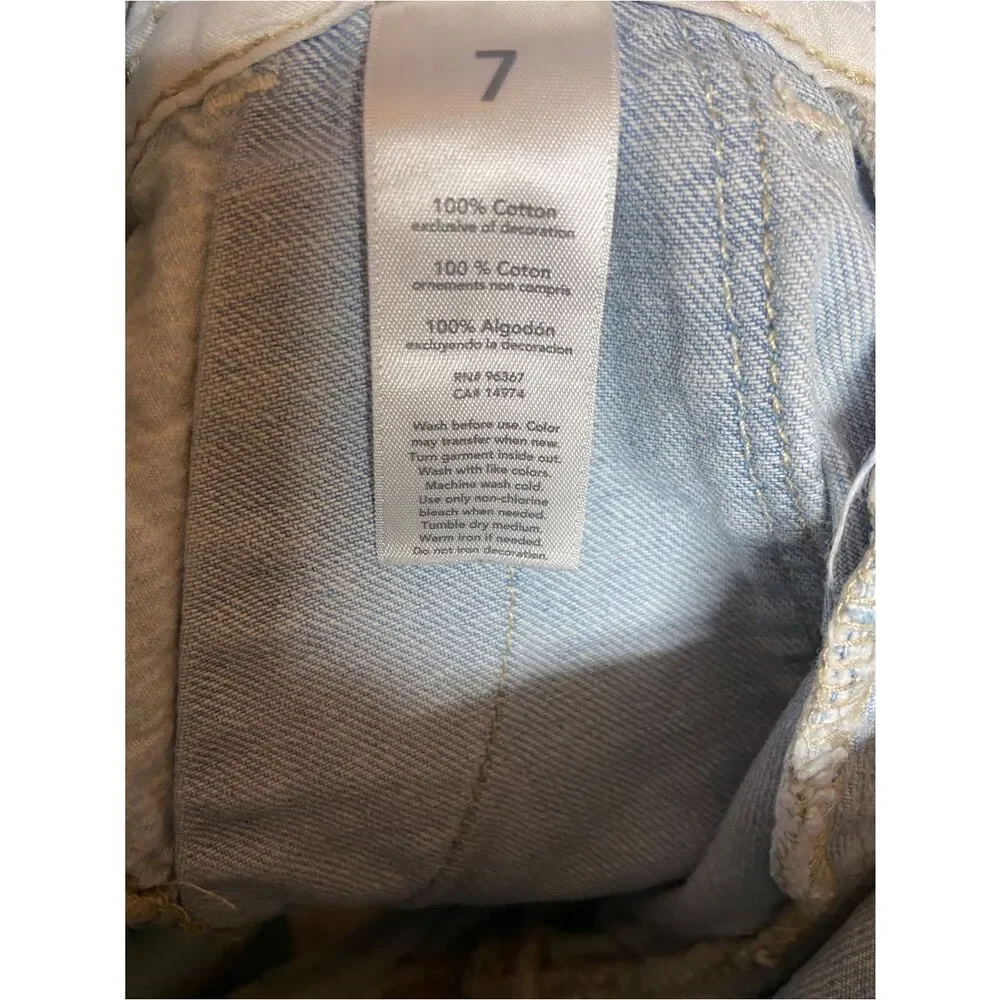 Oshkosh B’gosh Light Wash Denim Short Overalls with Bib Pocket Size 7